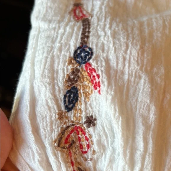 Bohemian Embroidered Button-Down Blouse - Picture 5 of 9